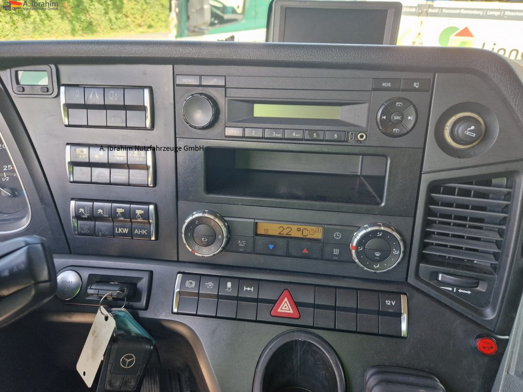 Mercedes-Benz 1845 Retarder, Klima, Navi Schneeketten, Euro 5 - Cabeza tractora: foto 3 Mercedes-Benz 1845 Retarder, Klima, Navi Schneeketten, Euro 5 - Cabeza tractora: foto 3