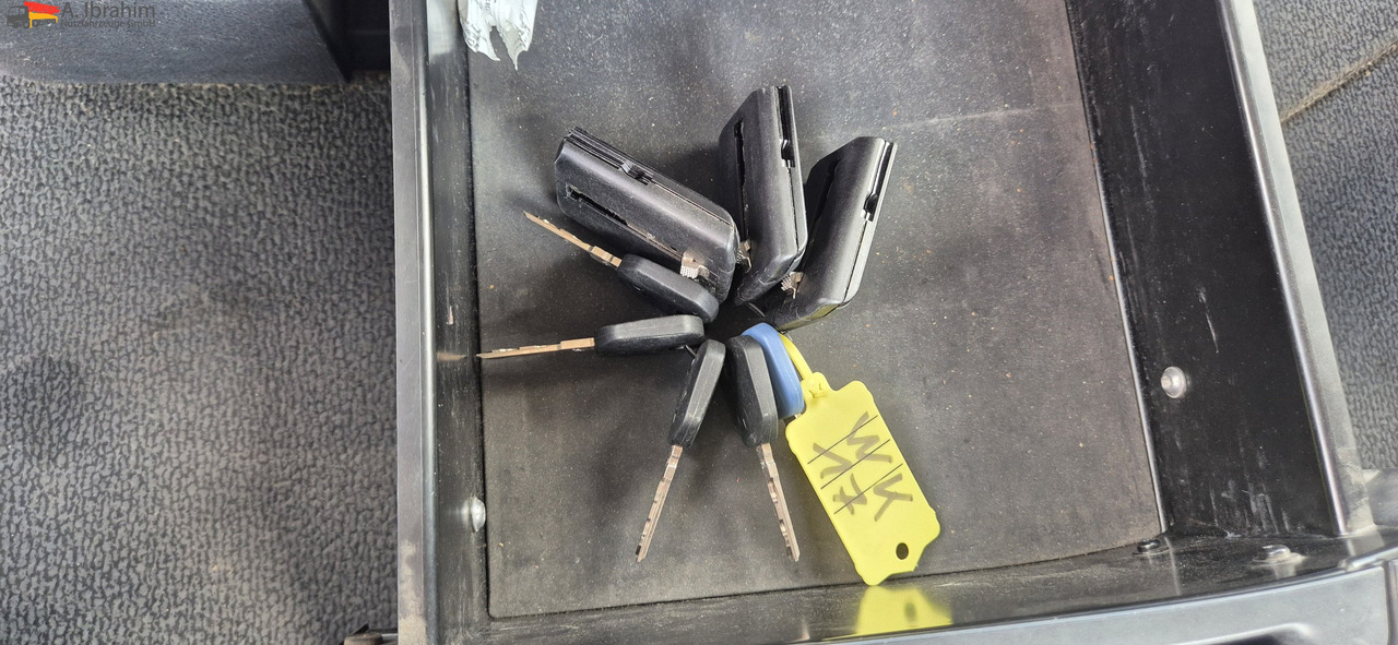 Mercedes-Benz DB 1842H 4x4 Hydrodrive Scheckheft bei Mercedes - Cabeza tractora: foto 4 Mercedes-Benz DB 1842H 4x4 Hydrodrive Scheckheft bei Mercedes - Cabeza tractora: foto 4