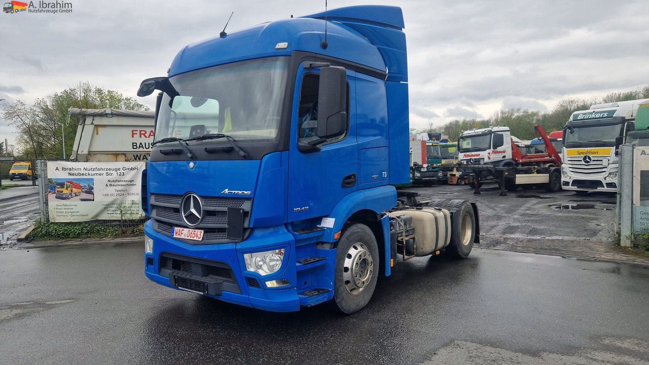 Mercedes-Benz DB 1843 Retarder Kipphydraulik Actros, sehr sauber, Alufelgen - Cabeza tractora: foto 1 Mercedes-Benz DB 1843 Retarder Kipphydraulik Actros, sehr sauber, Alufelgen - Cabeza tractora: foto 1