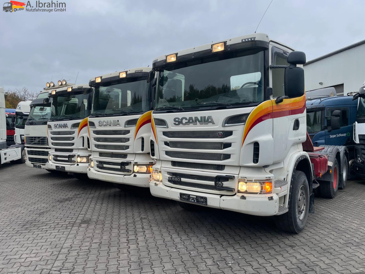 Scania R560 | 6x4 | V8 | Blatt Blatt | Schaltgetriebe |Kipphydraulik | Klima | Trommelbremse| 3 Pedals - Cabeza tractora: foto 1 Scania R560 | 6x4 | V8 | Blatt Blatt | Schaltgetriebe |Kipphydraulik | Klima | Trommelbremse| 3 Pedals - Cabeza tractora: foto 1