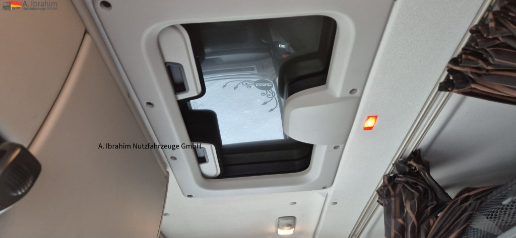 Daf XF 450 FAR 6x2, Liftachse Schiebeplane, Edscha - Camión lona: foto 4 Daf XF 450 FAR 6x2, Liftachse Schiebeplane, Edscha - Camión lona: foto 4