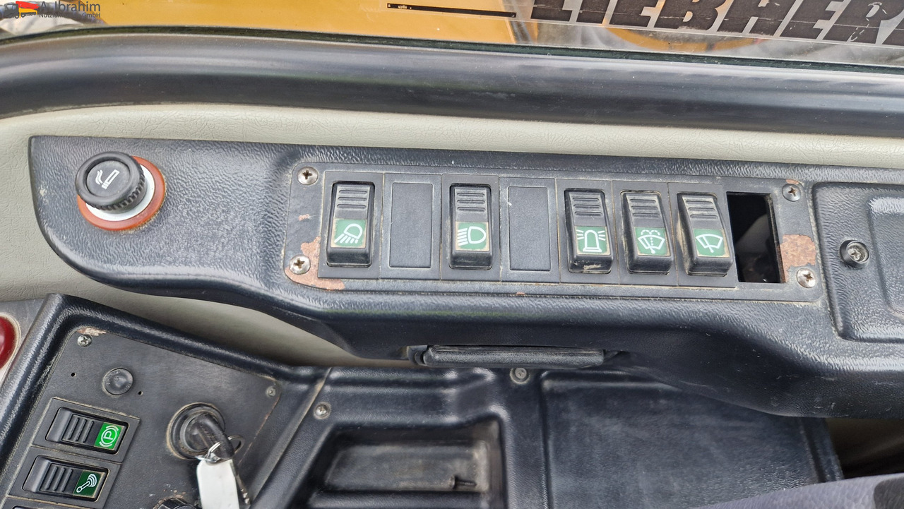 Liebherr A316 Schnellwechsler, Hammerverrohrung, Verstellausleger Deutz Motor - Miniexcavadora: foto 2 Liebherr A316 Schnellwechsler, Hammerverrohrung, Verstellausleger Deutz Motor - Miniexcavadora: foto 2