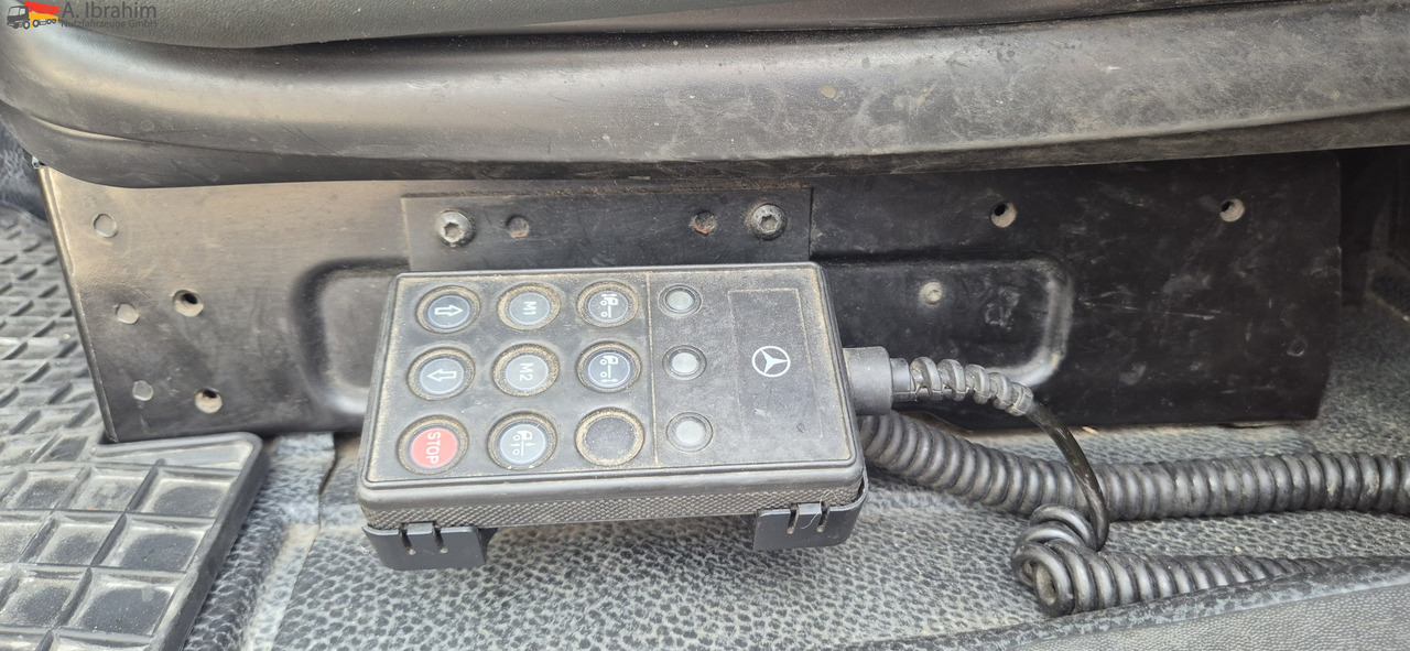 Mercedes-Benz Actros 2536 L 3 Kammern, 19500 L, mp3, Oben Unten Befüllung - Camión cisterna: foto 2 Mercedes-Benz Actros 2536 L 3 Kammern, 19500 L, mp3, Oben Unten Befüllung - Camión cisterna: foto 2