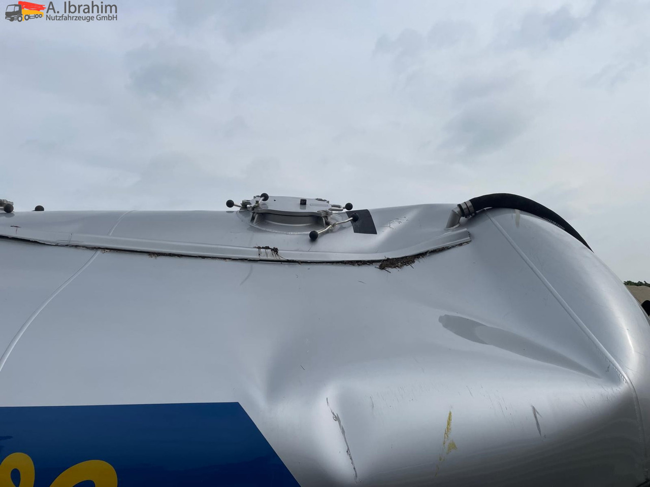 O.M.E.P.S Unfall, voll fahrbereit 35 cbm - Semirremolque silo: foto 3 O.M.E.P.S Unfall, voll fahrbereit 35 cbm - Semirremolque silo: foto 3