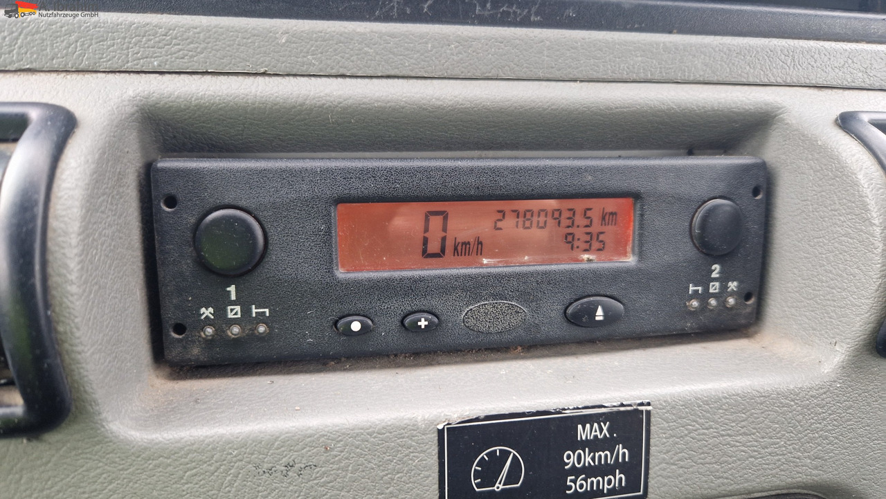 Renault 52AF, zwillingsbereift 2.8 nicht neu, aber läuft, - Furgón: foto 3 Renault 52AF, zwillingsbereift 2.8 nicht neu, aber läuft, - Furgón: foto 3