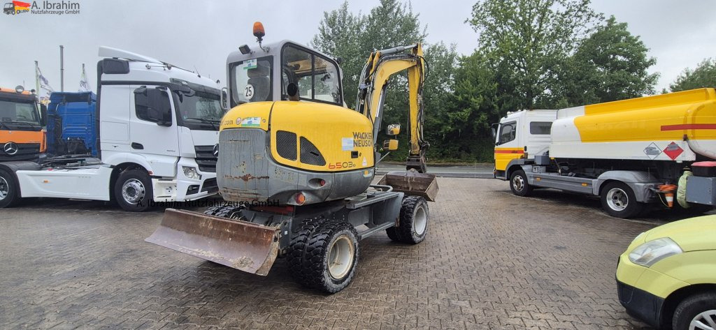 Excavadora de ruedas Wacker Neuson 6503 E05-07  hydr. Schnellwechsler mit Oilquick: foto 11