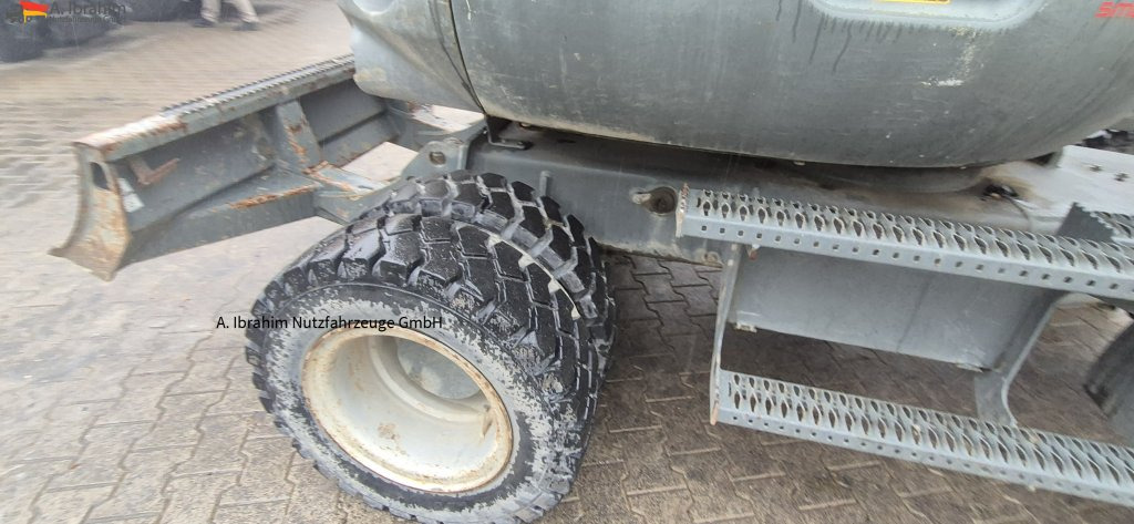 Wacker Neuson 6503 E05-07 hydr. Schnellwechsler mit Oilquick - Excavadora de ruedas: foto 5 Wacker Neuson 6503 E05-07 hydr. Schnellwechsler mit Oilquick - Excavadora de ruedas: foto 5