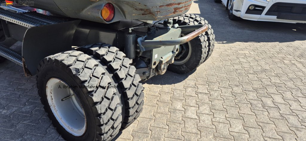 Wacker Neuson 6503 E05-07 hydr. Schnellwechsler mit Oilquick - Excavadora de ruedas: foto 3 Wacker Neuson 6503 E05-07 hydr. Schnellwechsler mit Oilquick - Excavadora de ruedas: foto 3
