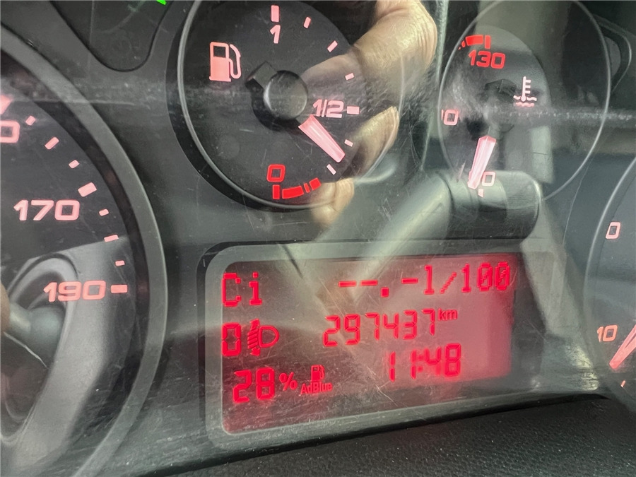 Furgón Iveco 35S16: foto 18