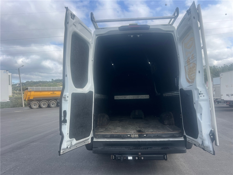 Furgón Iveco 35S16: foto 7