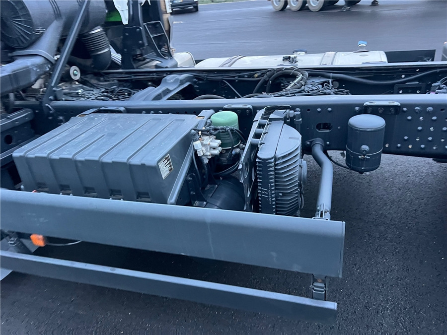 Camión chasis MAN TGS 28.360 BL E5: foto 16 Camión chasis MAN TGS 28.360 BL E5: foto 16