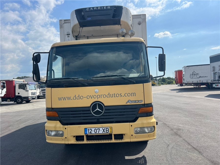 MERCEDES-BENZ 1318 - Camión frigorífico: foto 2 MERCEDES-BENZ 1318 - Camión frigorífico: foto 2