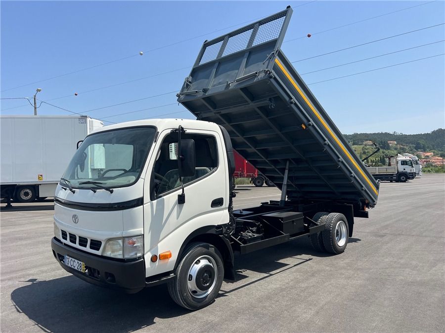 TOYOTA DYNA - Camión volquete: foto 1 TOYOTA DYNA - Camión volquete: foto 1