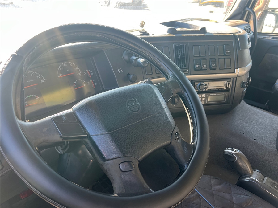 Camión frigorífico Volvo FM 9: foto 19