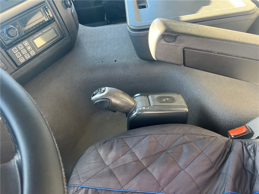 Camión frigorífico Volvo FM 9: foto 18