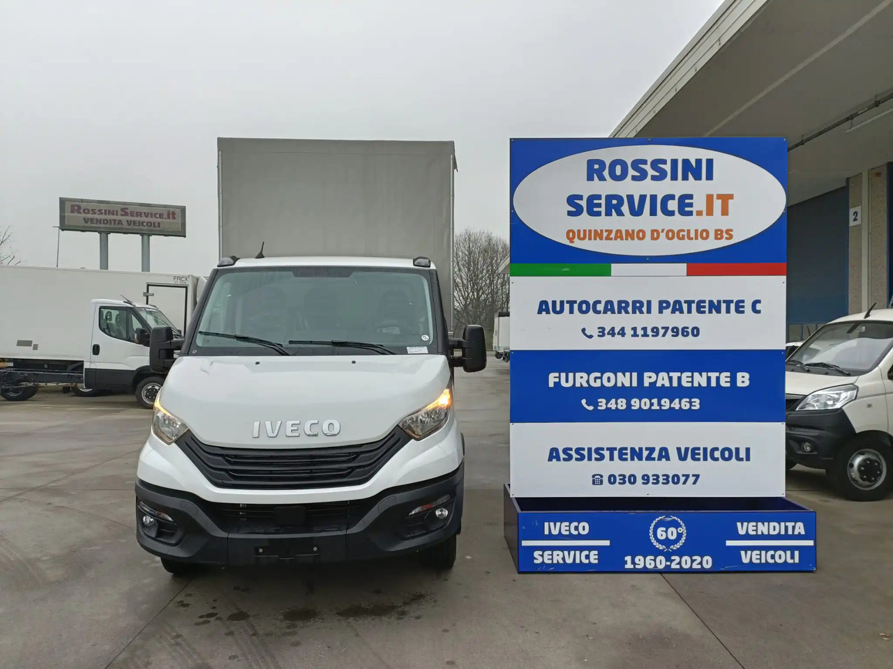 IVECO DAILY 35C16 3000 cc KM 0 - Furgoneta con lona: foto 2 IVECO DAILY 35C16 3000 cc KM 0 - Furgoneta con lona: foto 2
