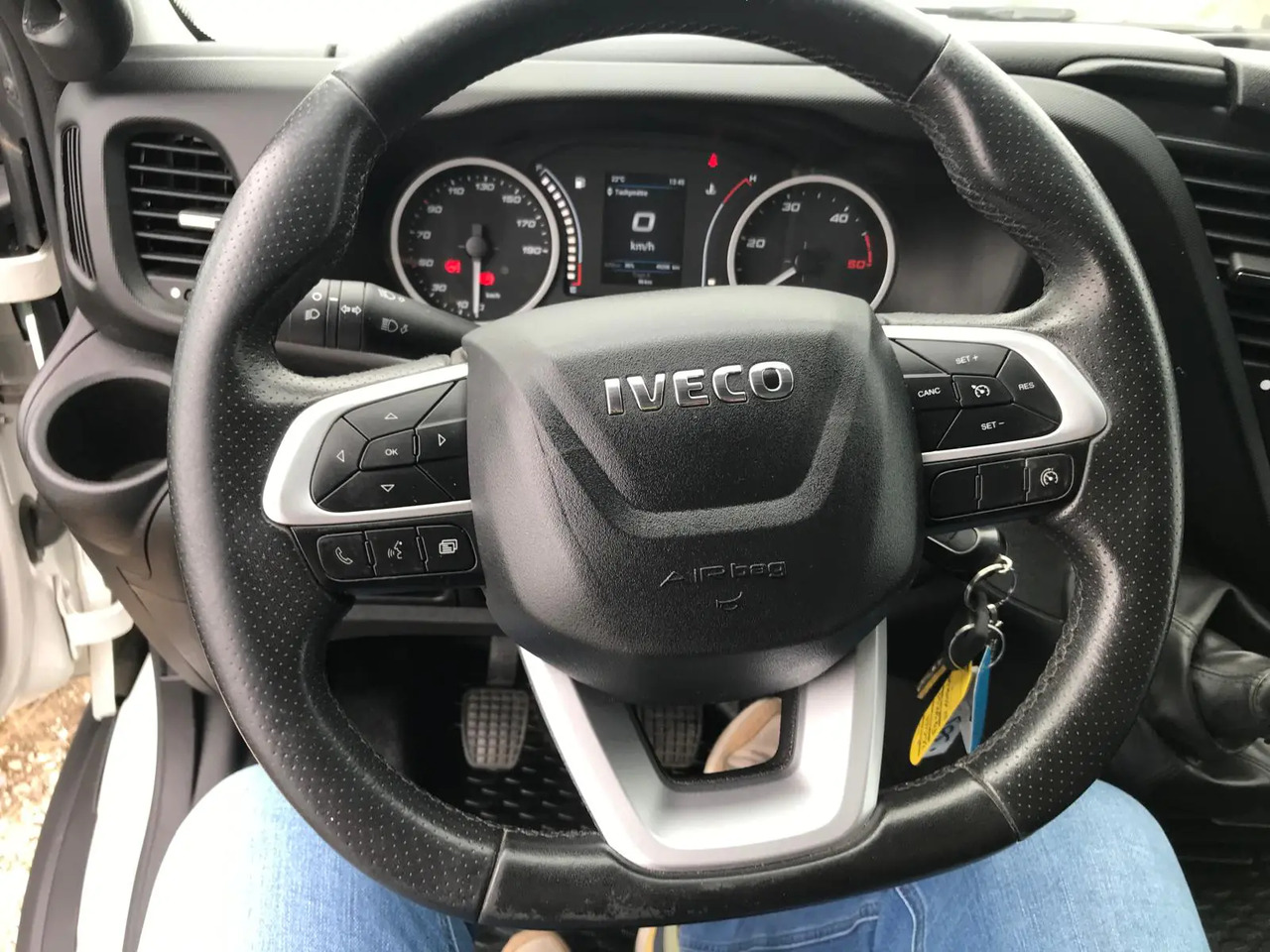 IVECO DAILY 35C16 CC 3000 - Furgoneta con lona: foto 3 IVECO DAILY 35C16 CC 3000 - Furgoneta con lona: foto 3