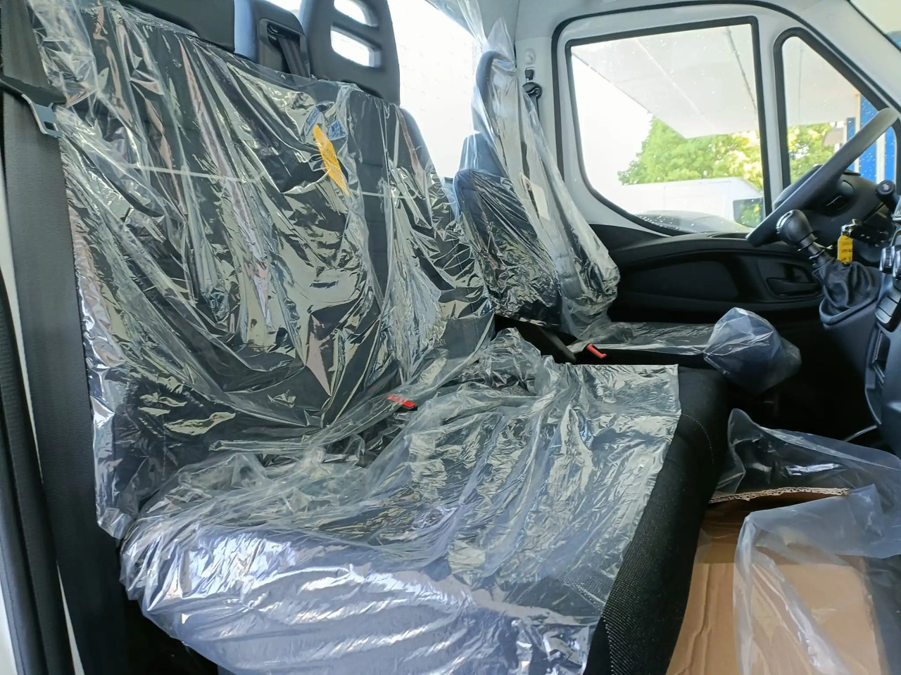 Furgoneta basculante IVECO DAILY 35C16 NUOVO 3.0 cc MOD: 2025 RIBALTABILE: foto 17