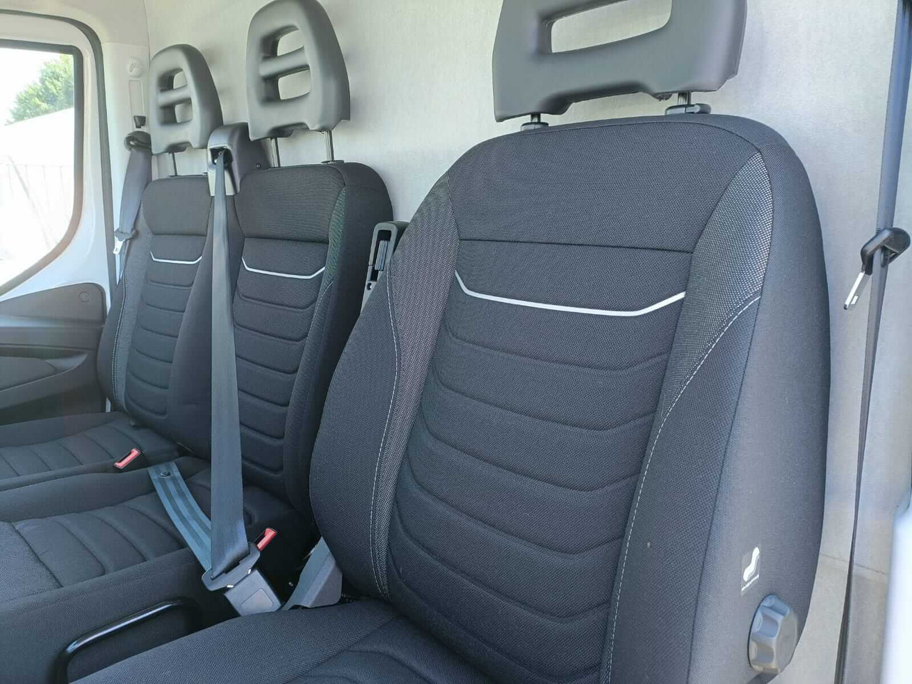 Leasing de  IVECO DAILY 35S14 L2H2 CNG METANO KM 0 IVECO DAILY 35S14 L2H2 CNG METANO KM 0: foto 12