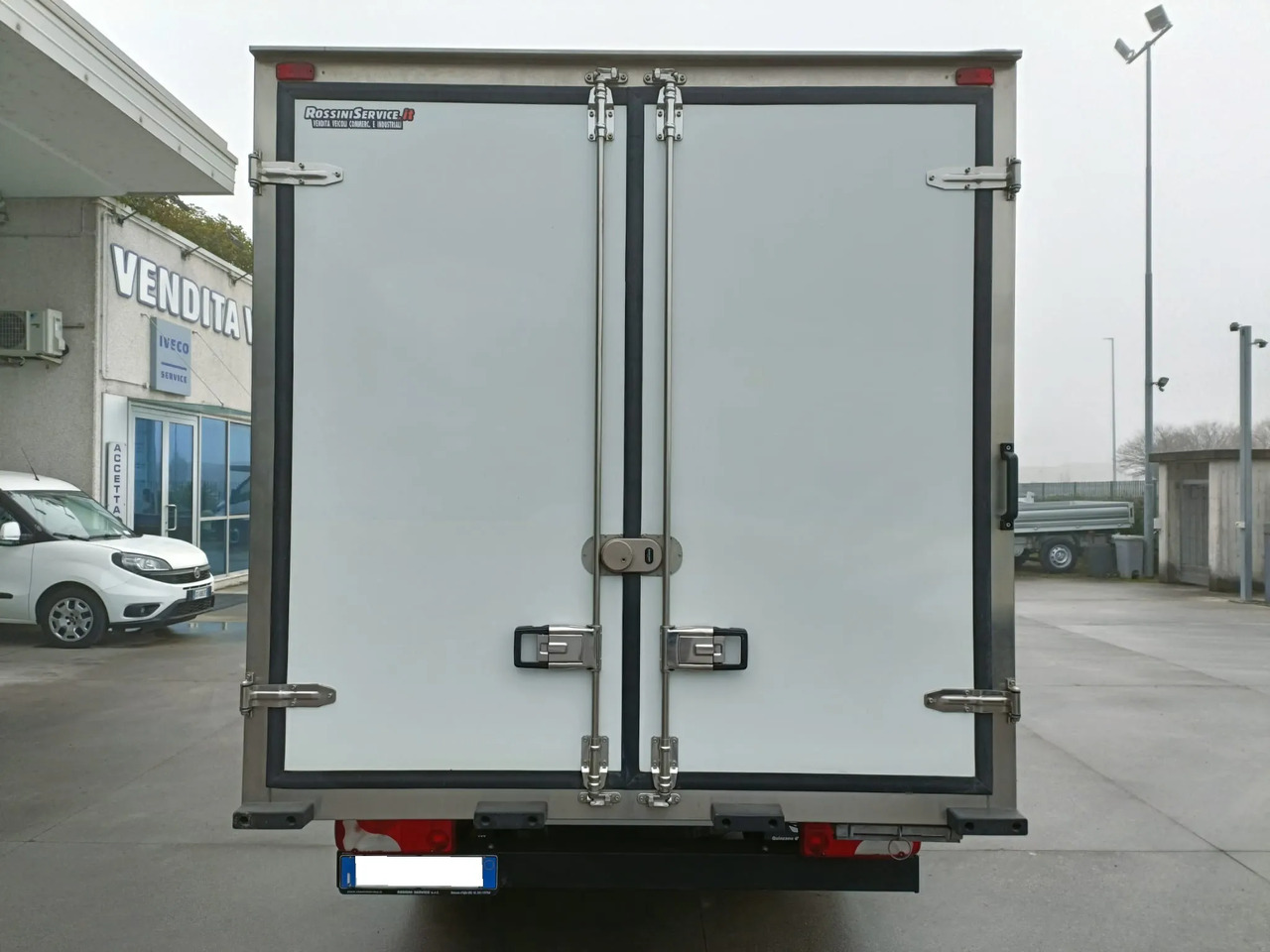 MERCEDES BENZ SPRINTER 415 150 CV - Furgoneta frigorifica: foto 5 MERCEDES BENZ SPRINTER 415 150 CV - Furgoneta frigorifica: foto 5