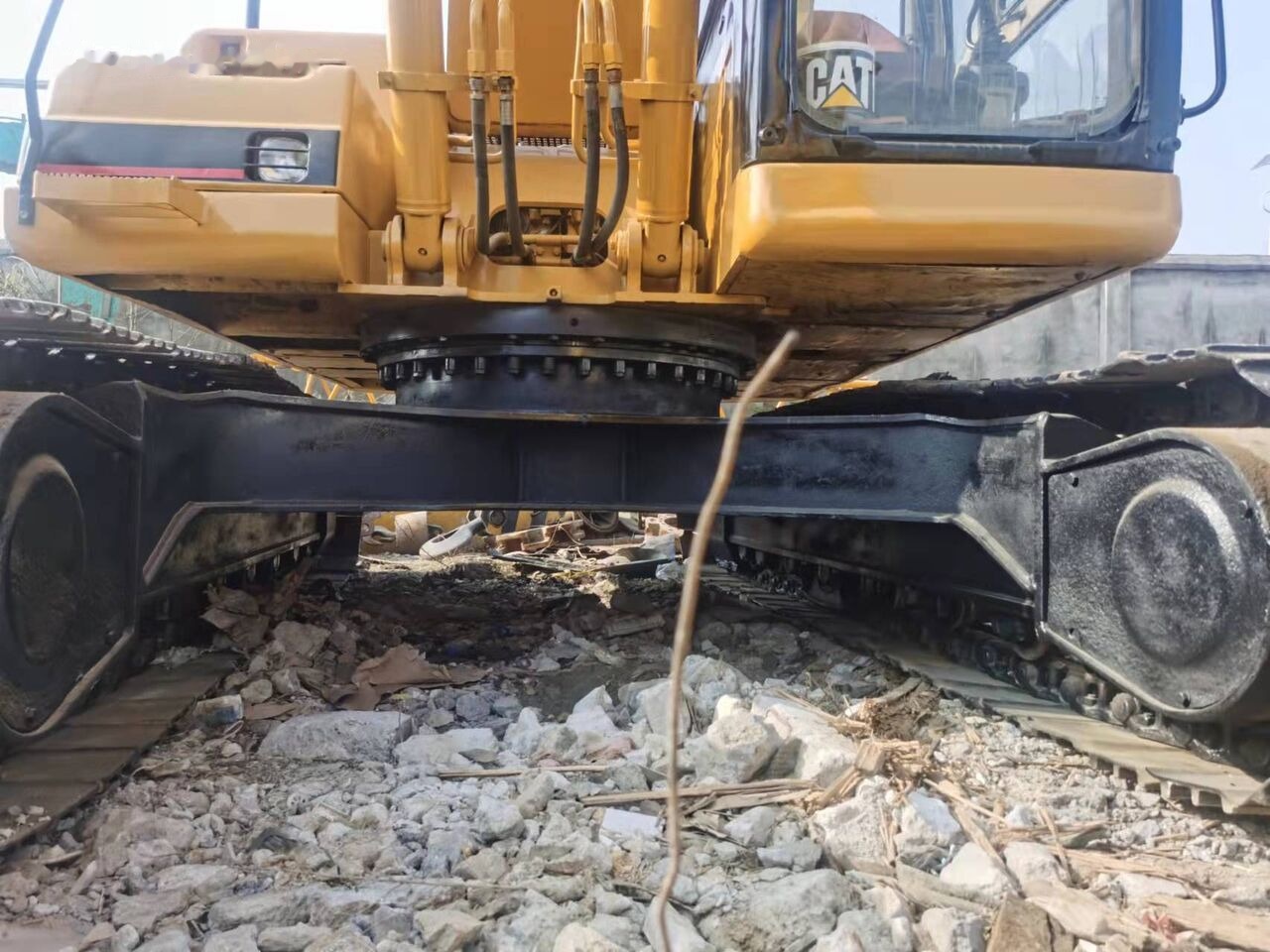 Caterpillar 320B - Excavadora de cadenas: foto 1 Caterpillar 320B - Excavadora de cadenas: foto 1