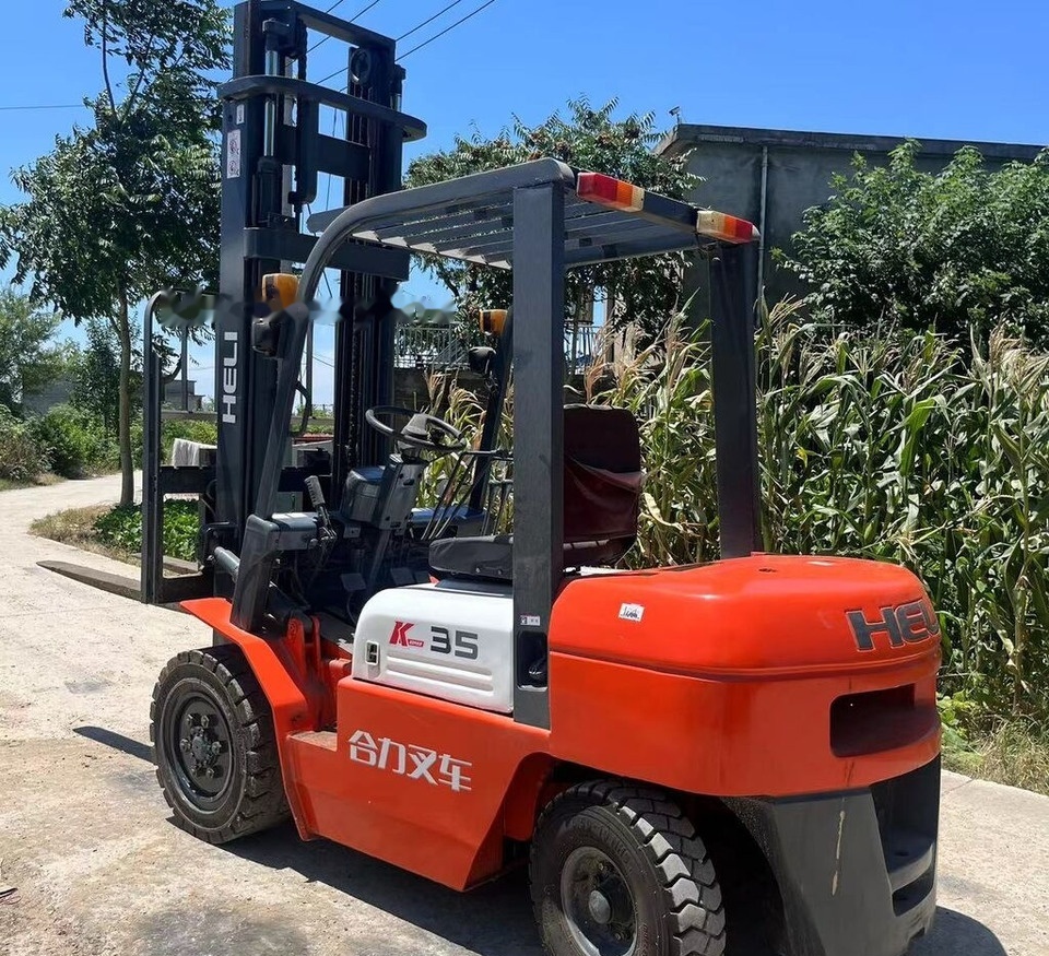 Heli K35 - Carretilla elevadora diésel: foto 2 Heli K35 - Carretilla elevadora diésel: foto 2