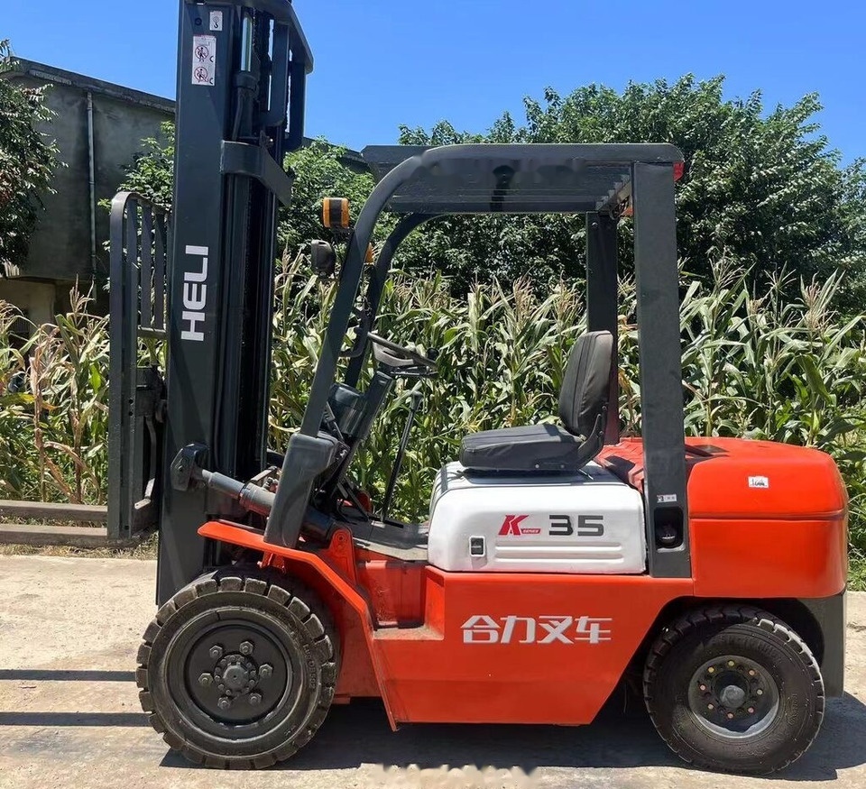 Heli K35 - Carretilla elevadora diésel: foto 4 Heli K35 - Carretilla elevadora diésel: foto 4