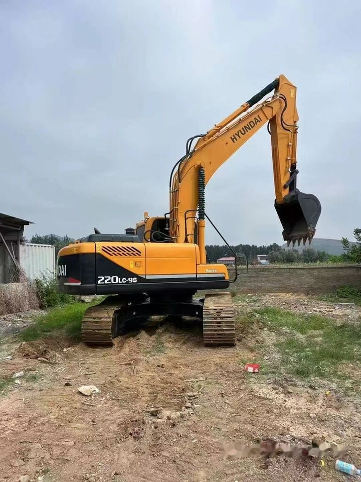 Hyundai 220LC-9 - Excavadora de cadenas: foto 1 Hyundai 220LC-9 - Excavadora de cadenas: foto 1