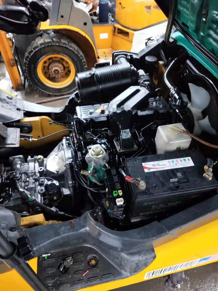 Komatsu FD30 - Carretilla elevadora diésel: foto 4 Komatsu FD30 - Carretilla elevadora diésel: foto 4