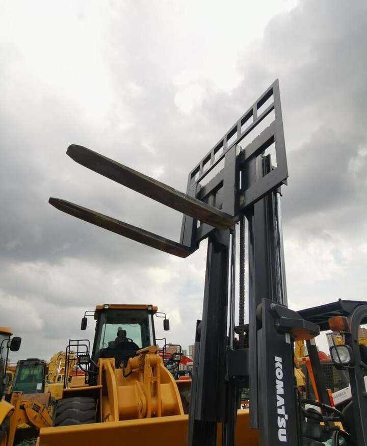 Komatsu FD50 - Carretilla elevadora diésel: foto 3 Komatsu FD50 - Carretilla elevadora diésel: foto 3