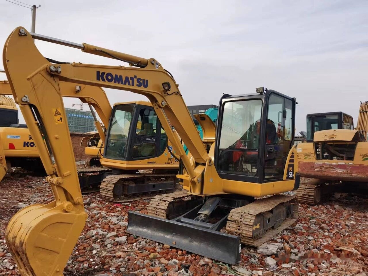 Komatsu PC56 - Miniexcavadora: foto 2 Komatsu PC56 - Miniexcavadora: foto 2