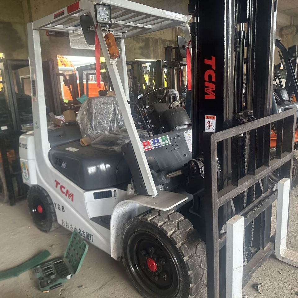 TCM 35N - Carretilla elevadora diésel: foto 2 TCM 35N - Carretilla elevadora diésel: foto 2