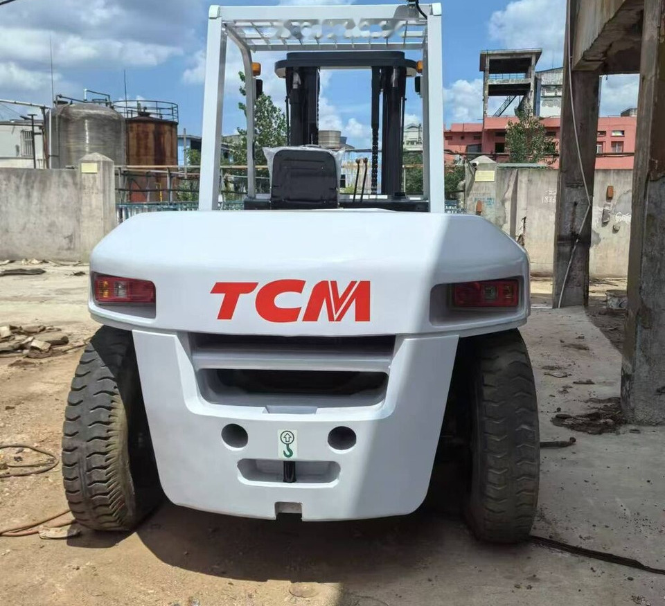 TCM FD100 - Carretilla elevadora diésel: foto 1 TCM FD100 - Carretilla elevadora diésel: foto 1