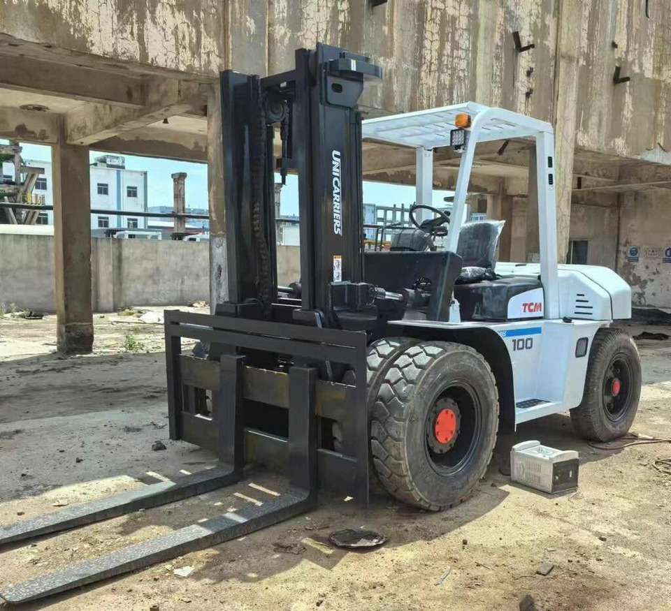 TCM FD100 - Carretilla elevadora diésel: foto 5 TCM FD100 - Carretilla elevadora diésel: foto 5