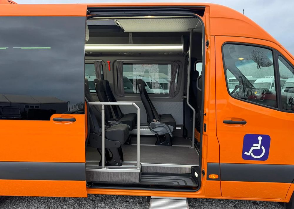 Minibús, Furgoneta de pasajeros Mercedes-Benz Sprinter: foto 12