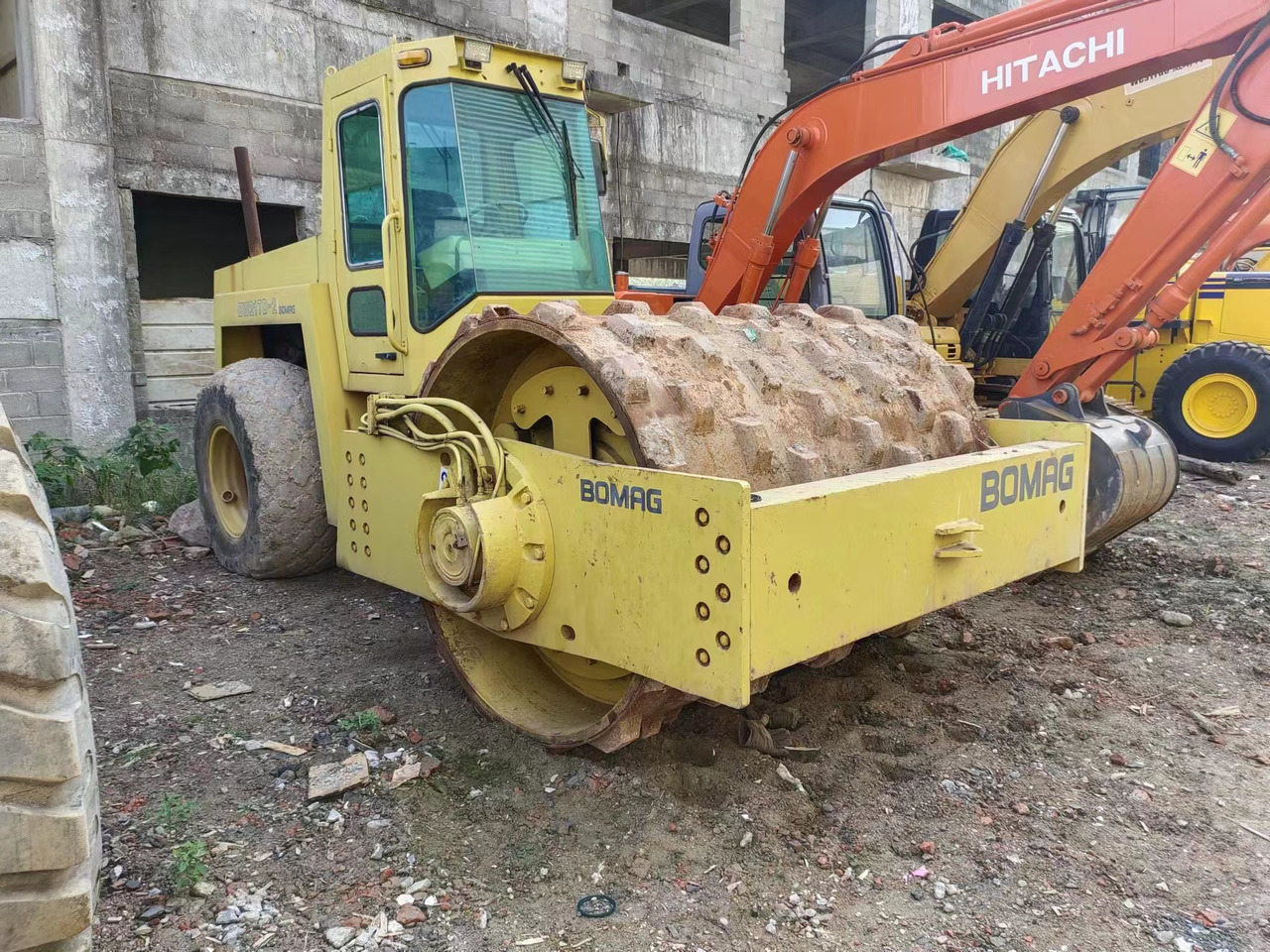 BOMAG BW217D - Compactador: foto 2 BOMAG BW217D - Compactador: foto 2