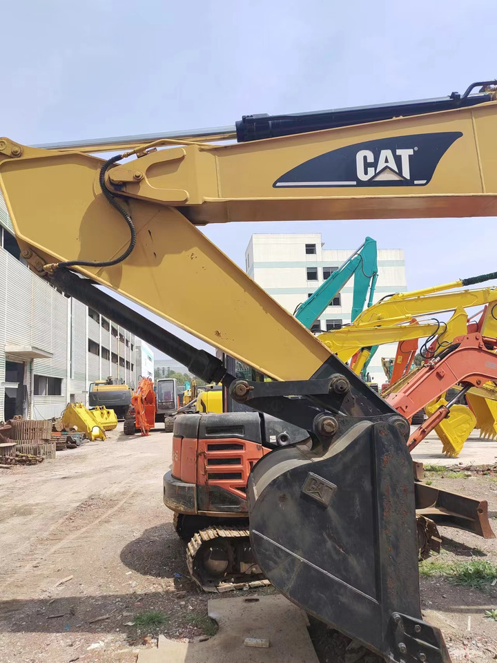 CATERPILLAR 325C - Excavadora de cadenas: foto 3 CATERPILLAR 325C - Excavadora de cadenas: foto 3