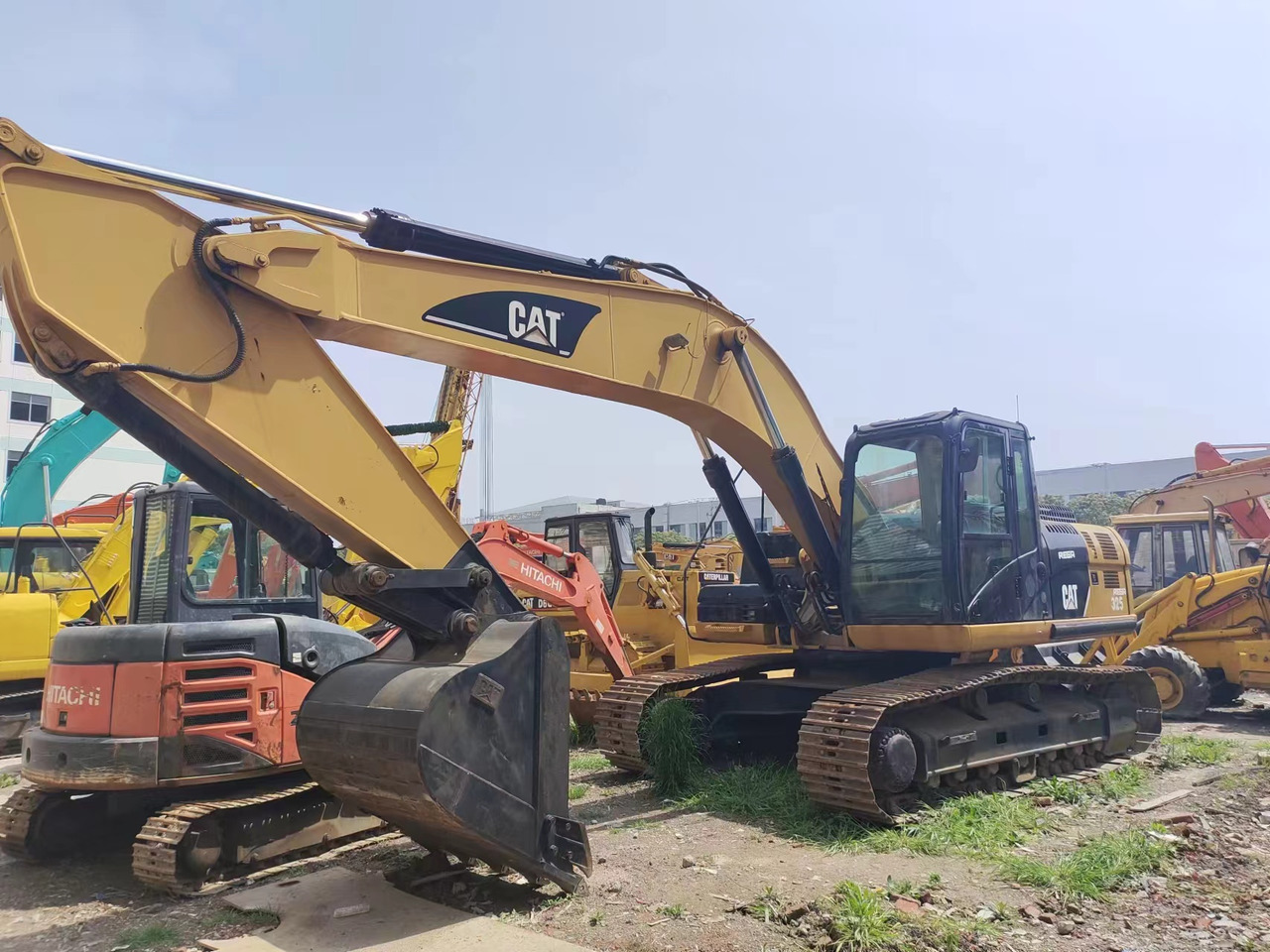 CATERPILLAR 325C - Excavadora de cadenas: foto 2 CATERPILLAR 325C - Excavadora de cadenas: foto 2