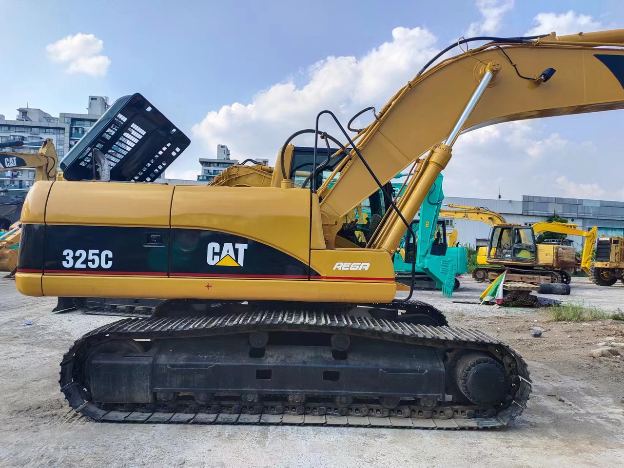 CATERPILLAR 325C - Excavadora de cadenas: foto 3 CATERPILLAR 325C - Excavadora de cadenas: foto 3