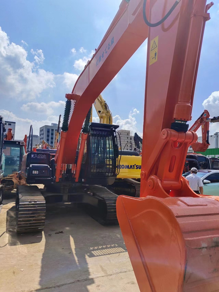 HITACHI ZX200 - Excavadora de cadenas: foto 3 HITACHI ZX200 - Excavadora de cadenas: foto 3