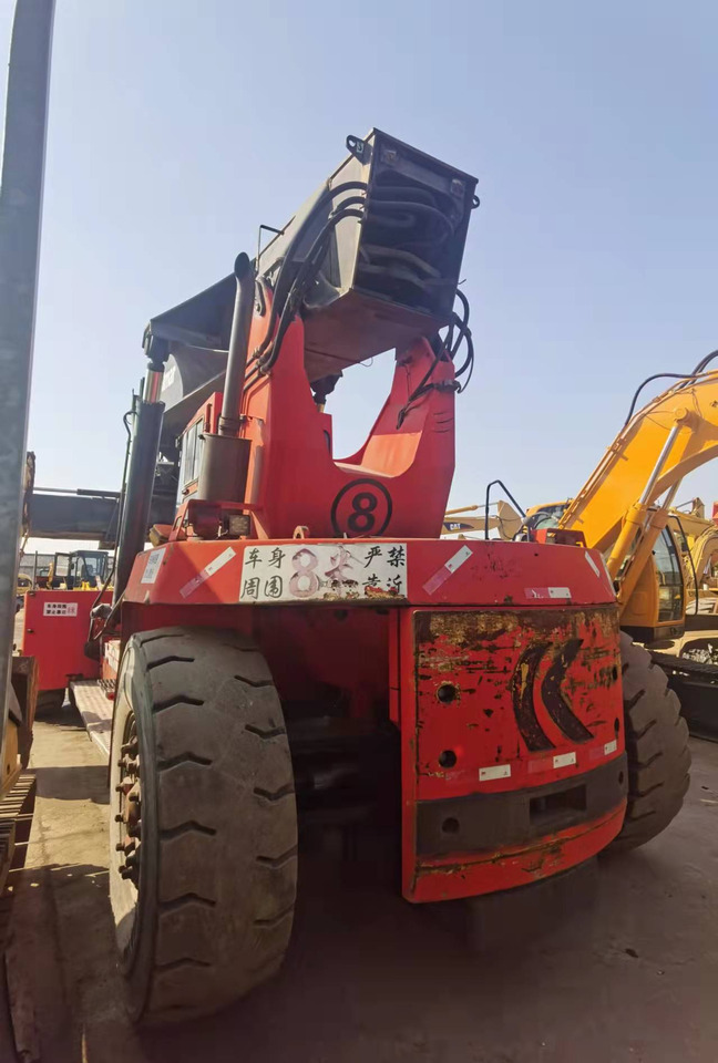 KALMAR DRF450 - Reach stacker: foto 5 KALMAR DRF450 - Reach stacker: foto 5