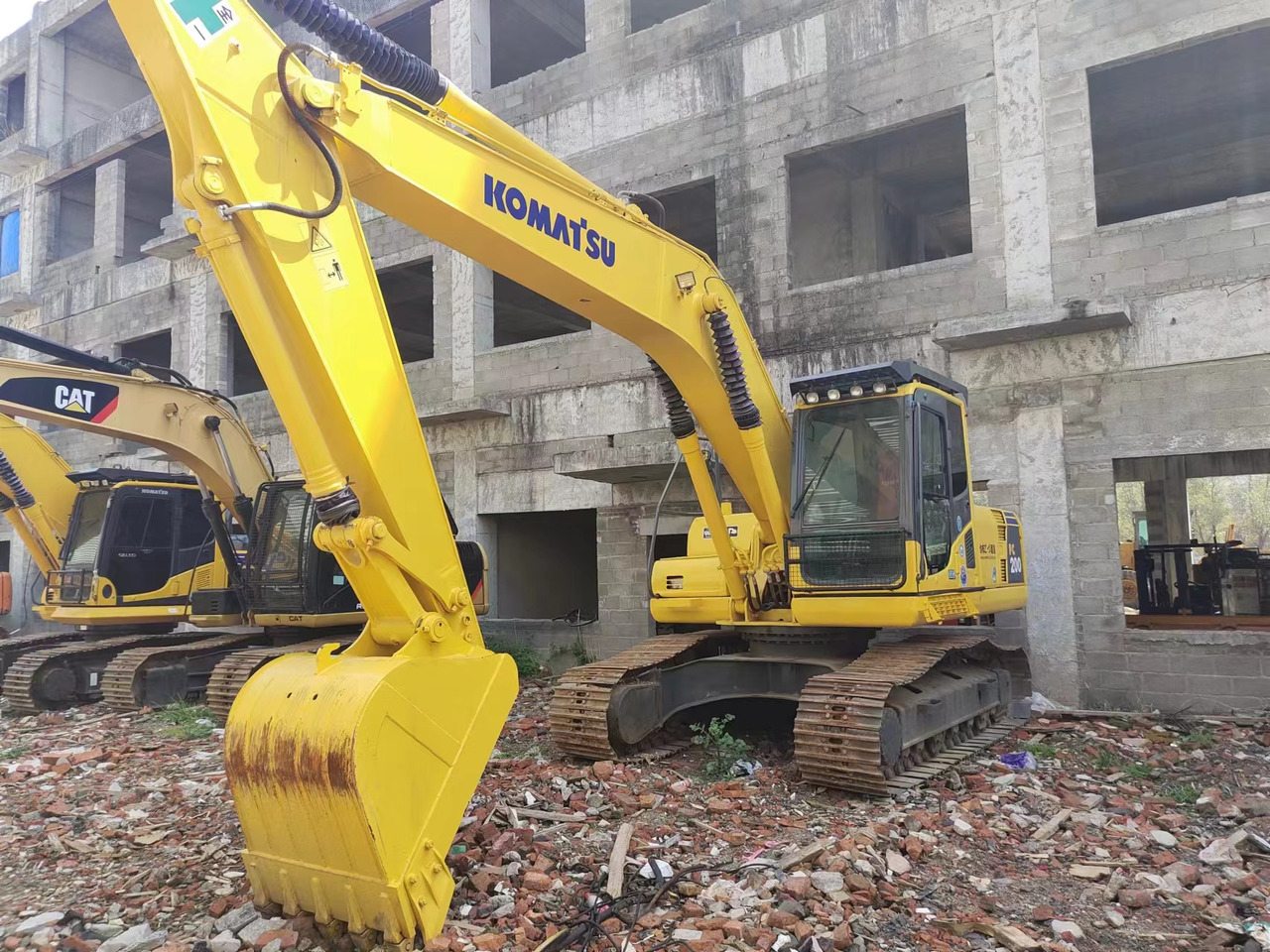 KOMATSU PC200-8 PC200-7 PC220-7 - Excavadora de cadenas: foto 2 KOMATSU PC200-8 PC200-7 PC220-7 - Excavadora de cadenas: foto 2