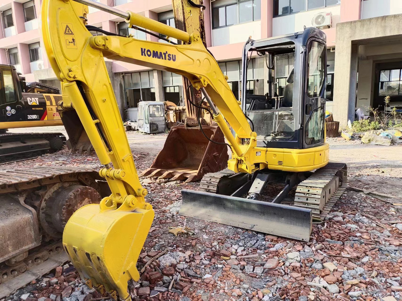 KOMATSU PC35 PC40 PC50 PC55 P60 - Miniexcavadora: foto 1 KOMATSU PC35 PC40 PC50 PC55 P60 - Miniexcavadora: foto 1