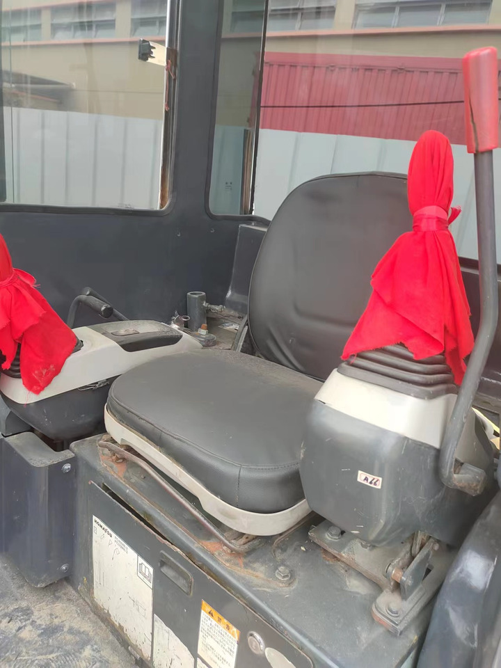 KOMATSU PC40MR - Miniexcavadora: foto 4 KOMATSU PC40MR - Miniexcavadora: foto 4