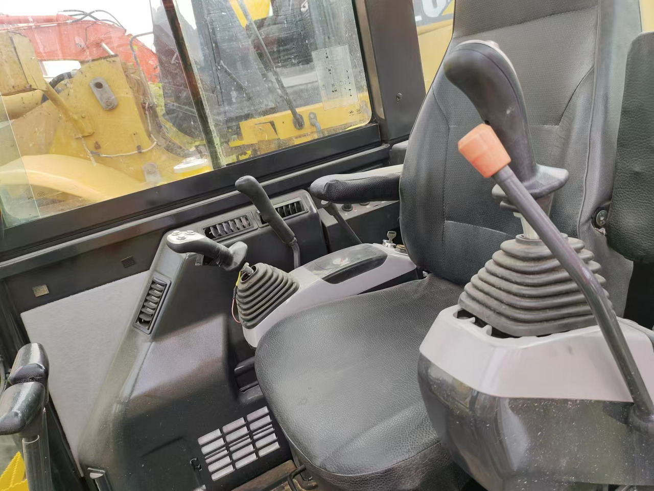 KOMATSU PC56-7 PC56 - Miniexcavadora: foto 5 KOMATSU PC56-7 PC56 - Miniexcavadora: foto 5