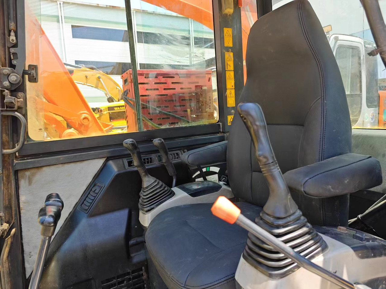 KOMATSU PC58 - Miniexcavadora: foto 3 KOMATSU PC58 - Miniexcavadora: foto 3