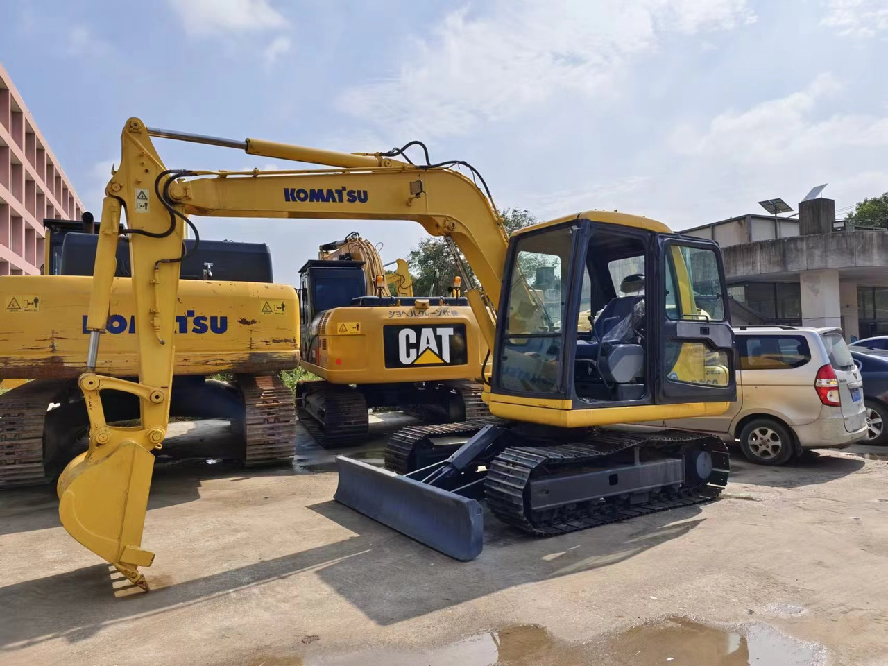 KOMATSU PC60-7 PC56 PC60 - Miniexcavadora: foto 1 KOMATSU PC60-7 PC56 PC60 - Miniexcavadora: foto 1