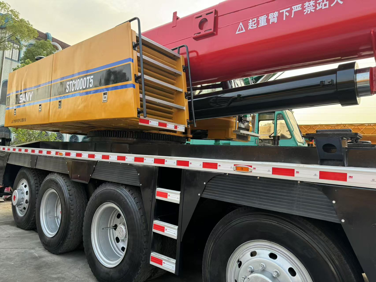 SANY STC1000T5 - Autogrúa: foto 3 SANY STC1000T5 - Autogrúa: foto 3