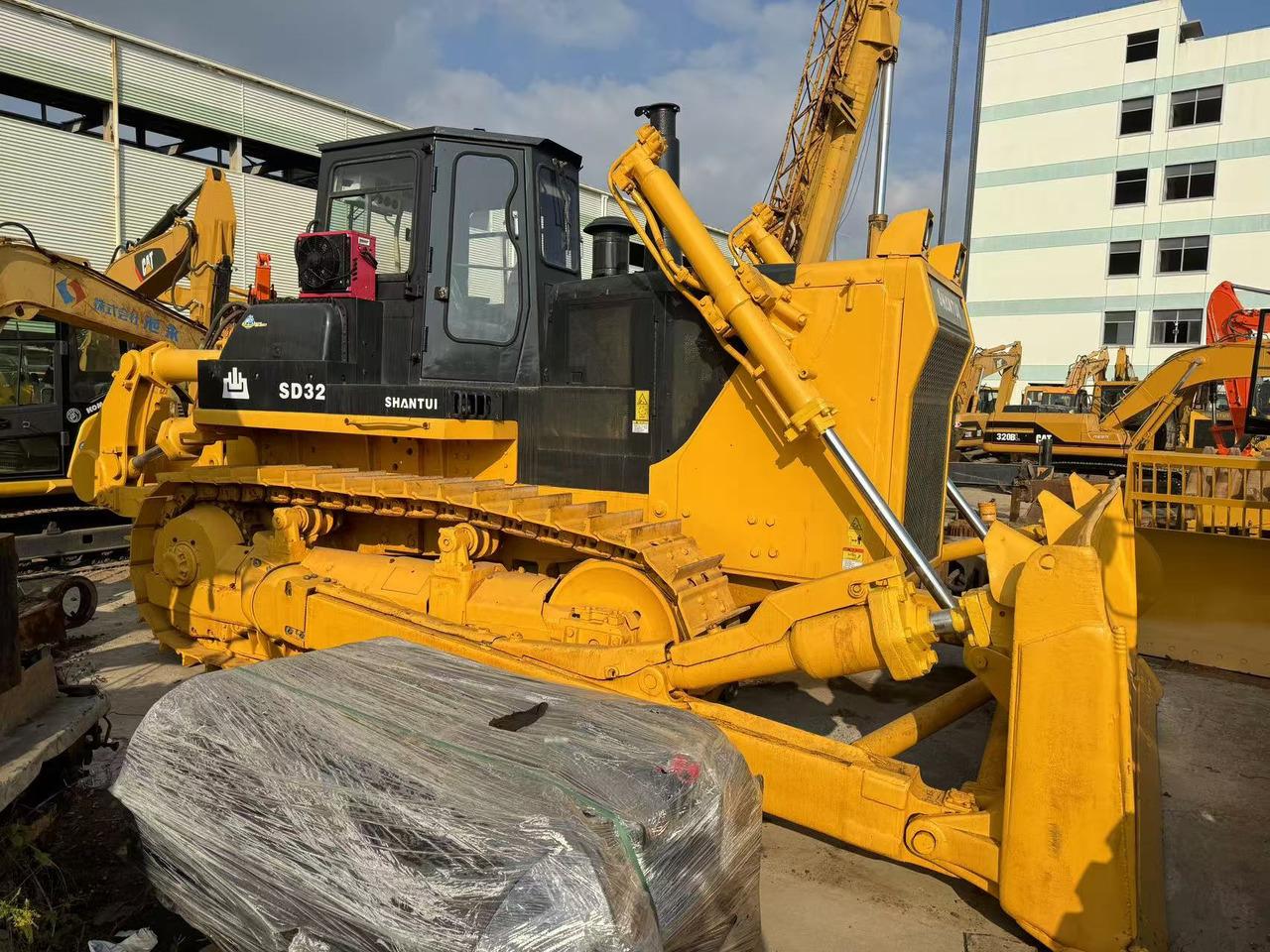 SHANTUI SD32 - Bulldozer: foto 3 SHANTUI SD32 - Bulldozer: foto 3