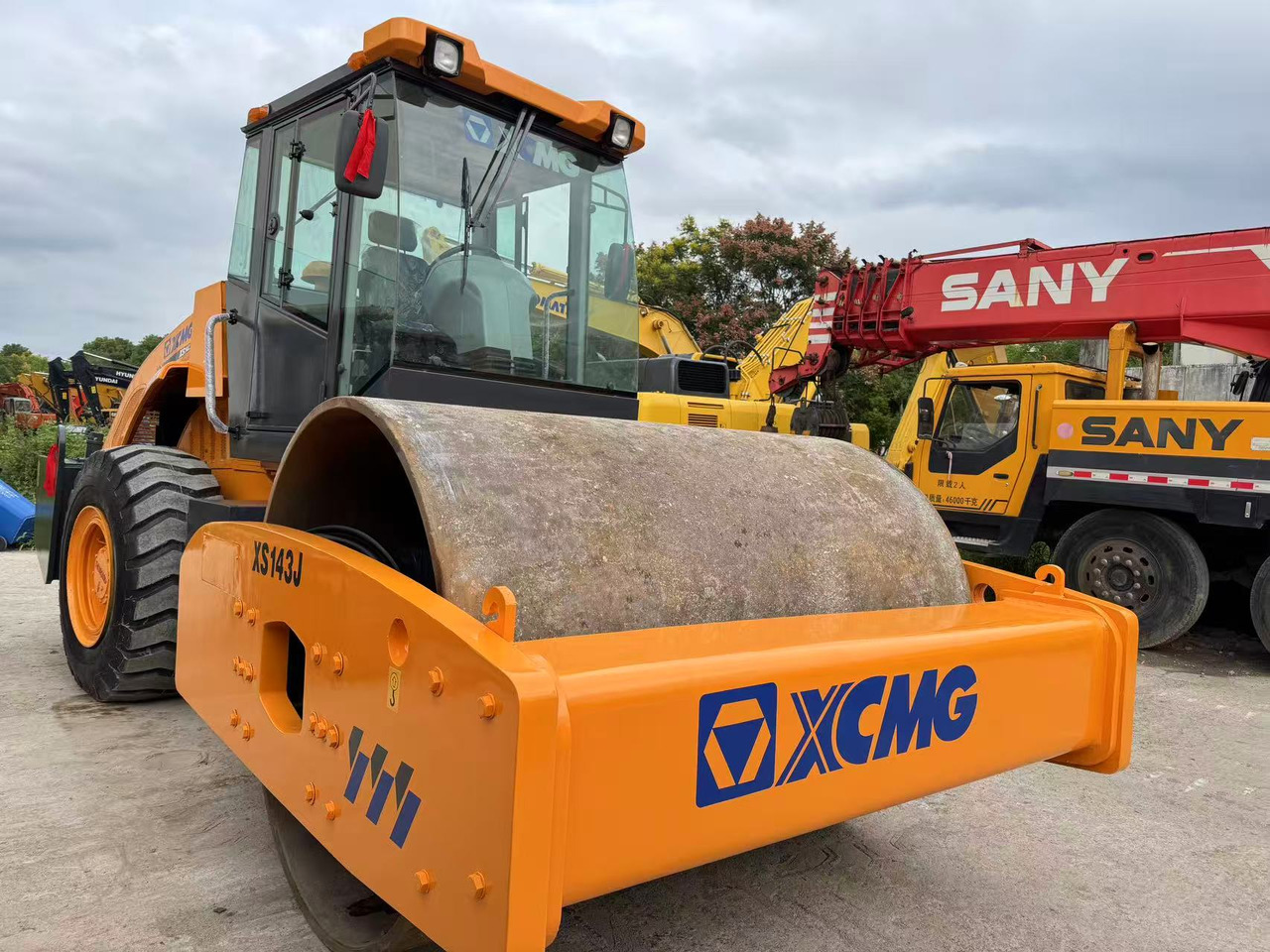 XCMG XS143J - Apisonadora de asfalto: foto 1 XCMG XS143J - Apisonadora de asfalto: foto 1